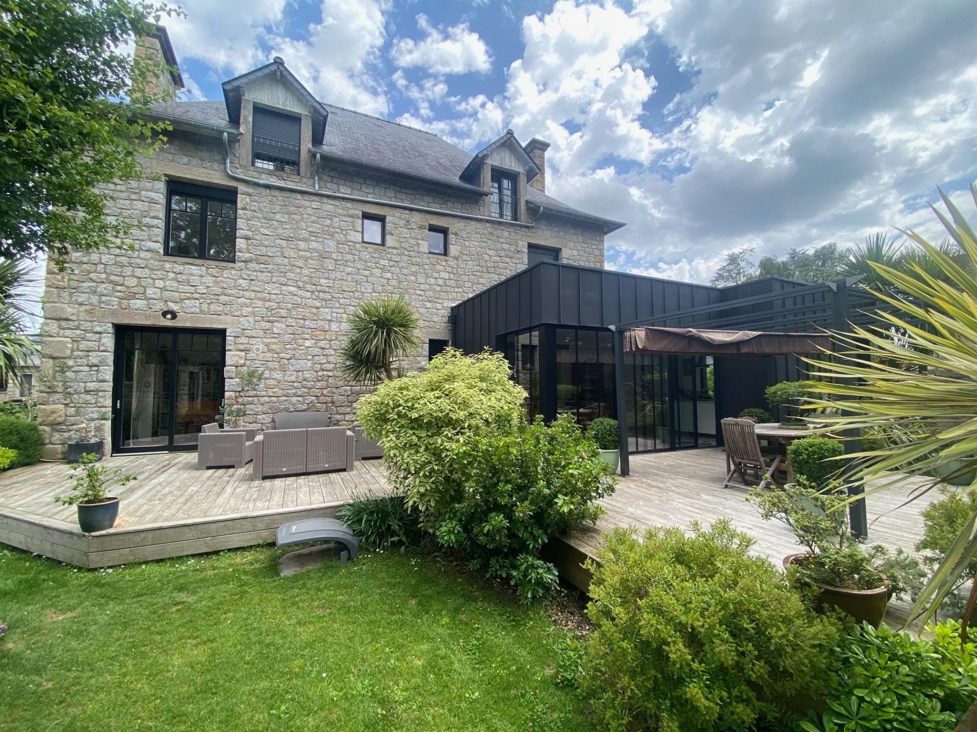 Sale House Dinard 35800 315 m²