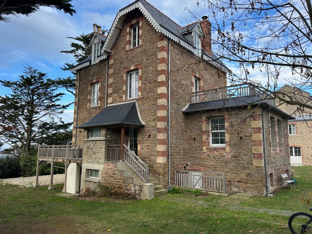 house 10 rooms for sale on ST LUNAIRE (35800)