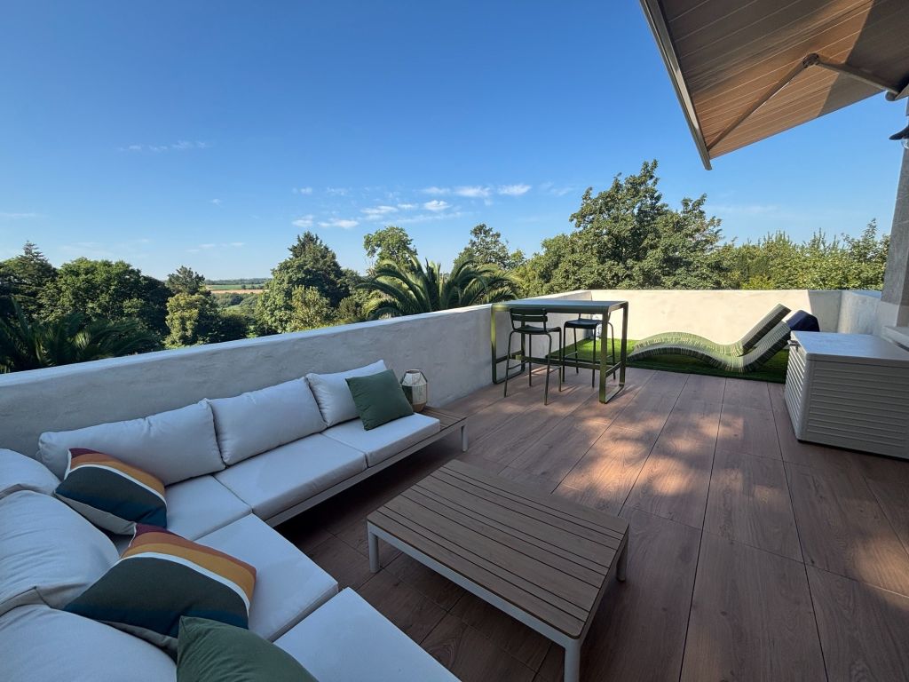 apartment 5 rooms for sale on PLEURTUIT (35730)